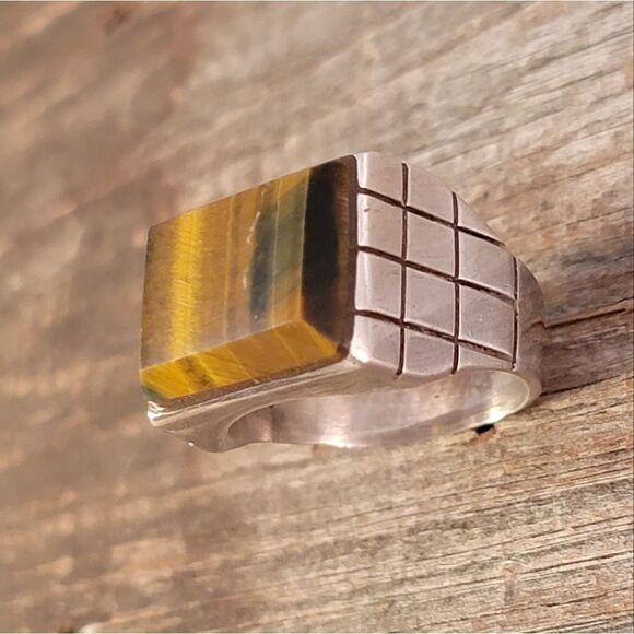 Vintage Sterling Beveled Tiger's Eye Rectangle Ring - Picture 3 of 10
